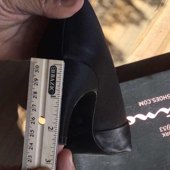 Black Nina Criana-LS Open Toe Pumps - Picture 14 of 15